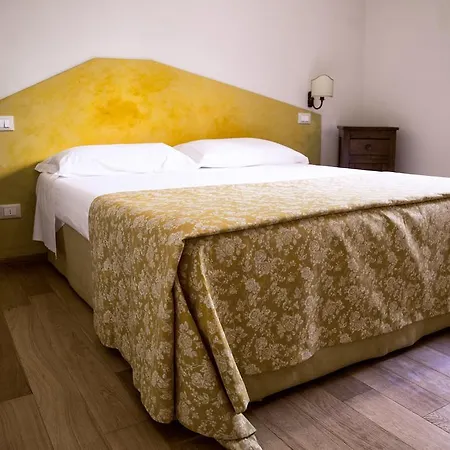 Bed & Breakfast La Corte Di Faloppa *